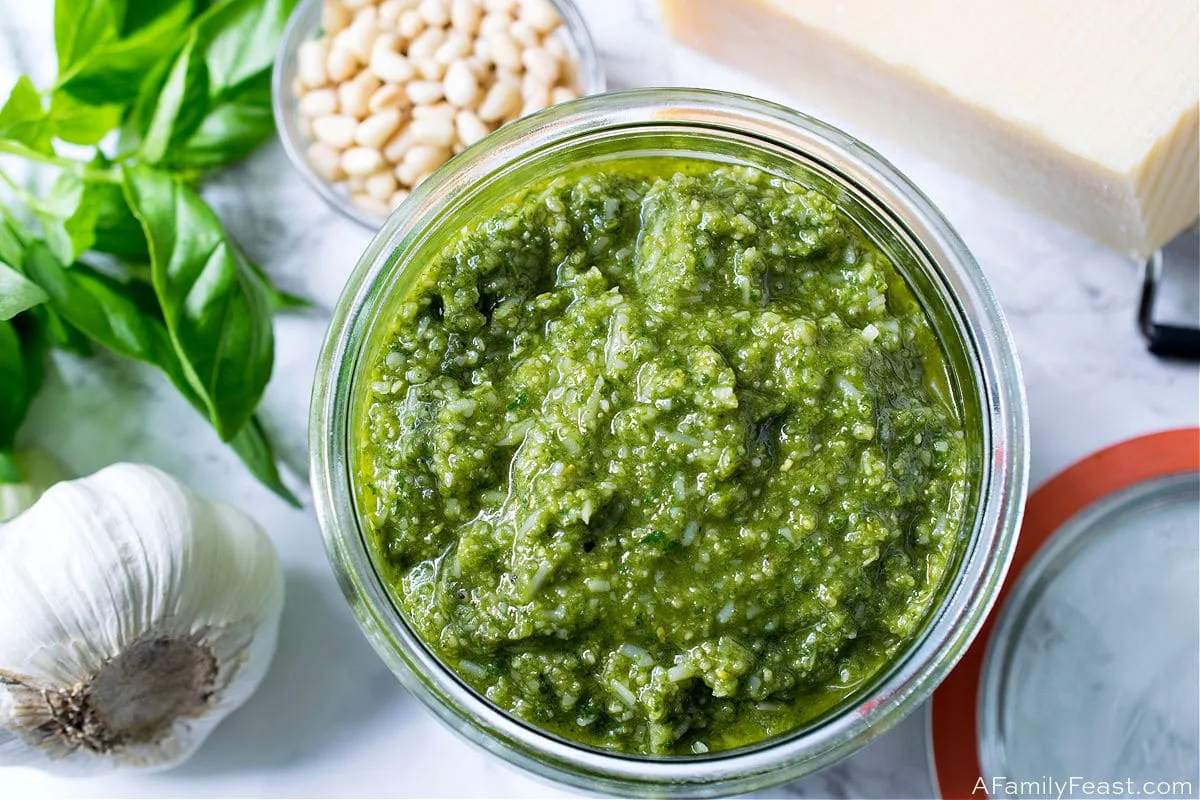 5 Tips Rahasia Koki Bikin Saus Pesto Ala Italia Jadi Berwarna Hijau Cerah