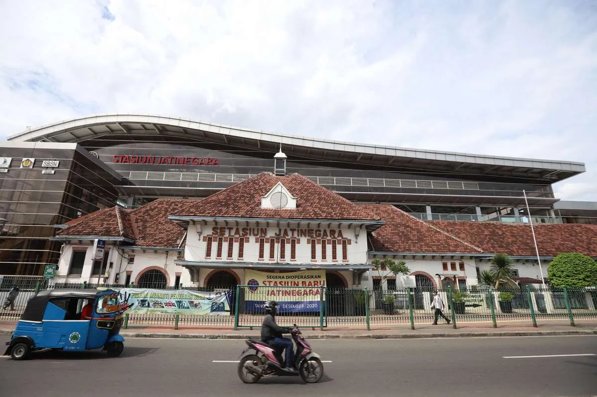 Stasiun Jatinegara Layani Keberangkatan Penumpang 4 KA Jarak Jauh Mulai 1 Juni