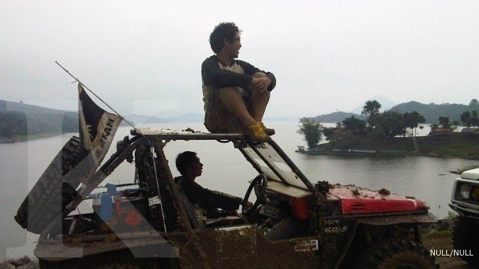 Memacu adrenalin di lintasan tanah liat