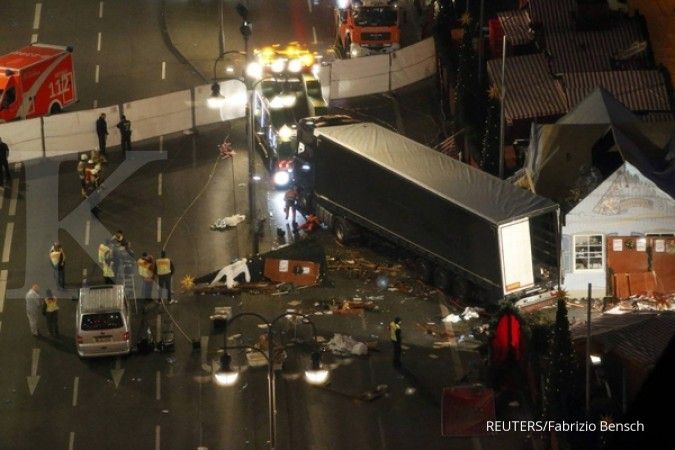 Pelaku truk maut Berlin masih belum tertangkap