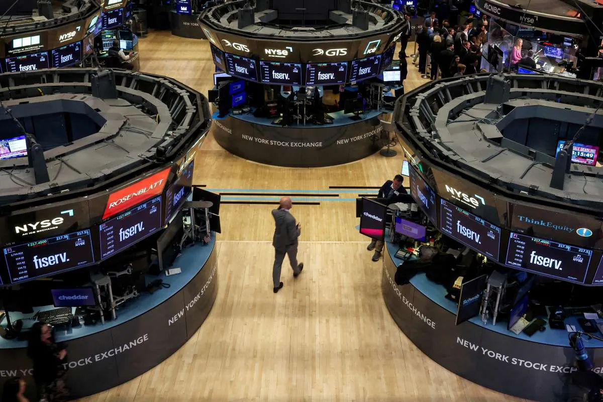 Wall Street Kompak Menguat, S&P dan Nasdaq Catat Rekor Tertinggi Baru