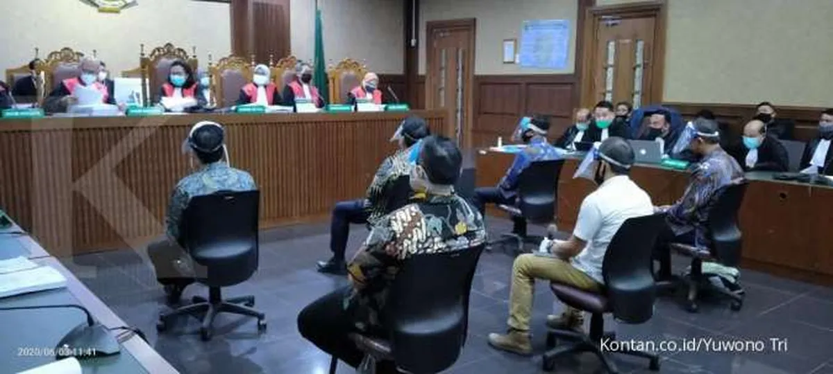 SIDANG KASUS JIWASRAYA: Enam terdakwa dihadirkan di muka sidang