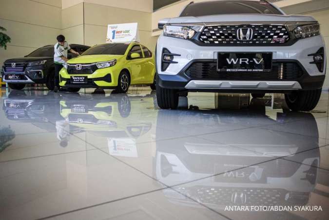 Penjualan Mobil Anjlok Efek Pelemahan Daya Beli Kelas Menengah