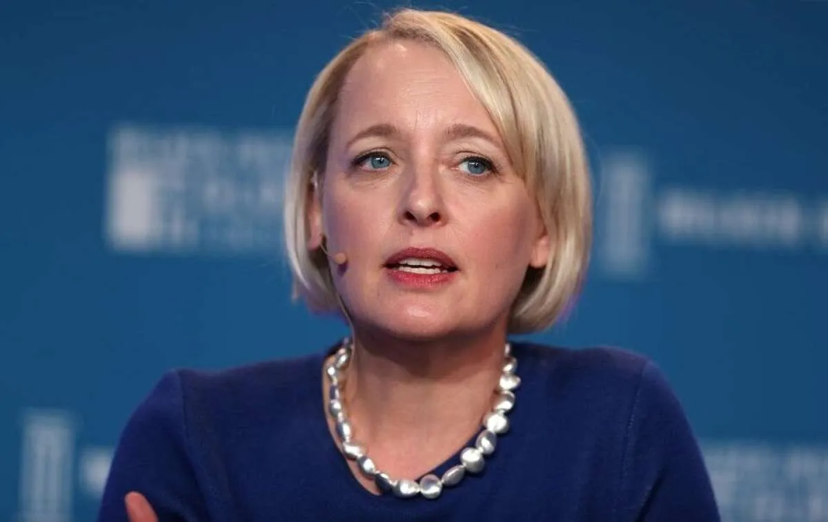 Julie Sweet: CEO Accenture yang Ubah Tantangan AI Jadi Peluang Bisnis