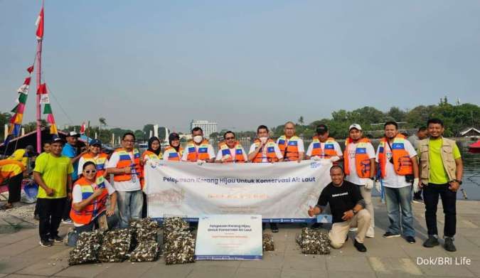 BRI Life Berbagi melalui Restorasi Kerang Hijau &Donasi Tempat Sampah Pilah di 3 Kota