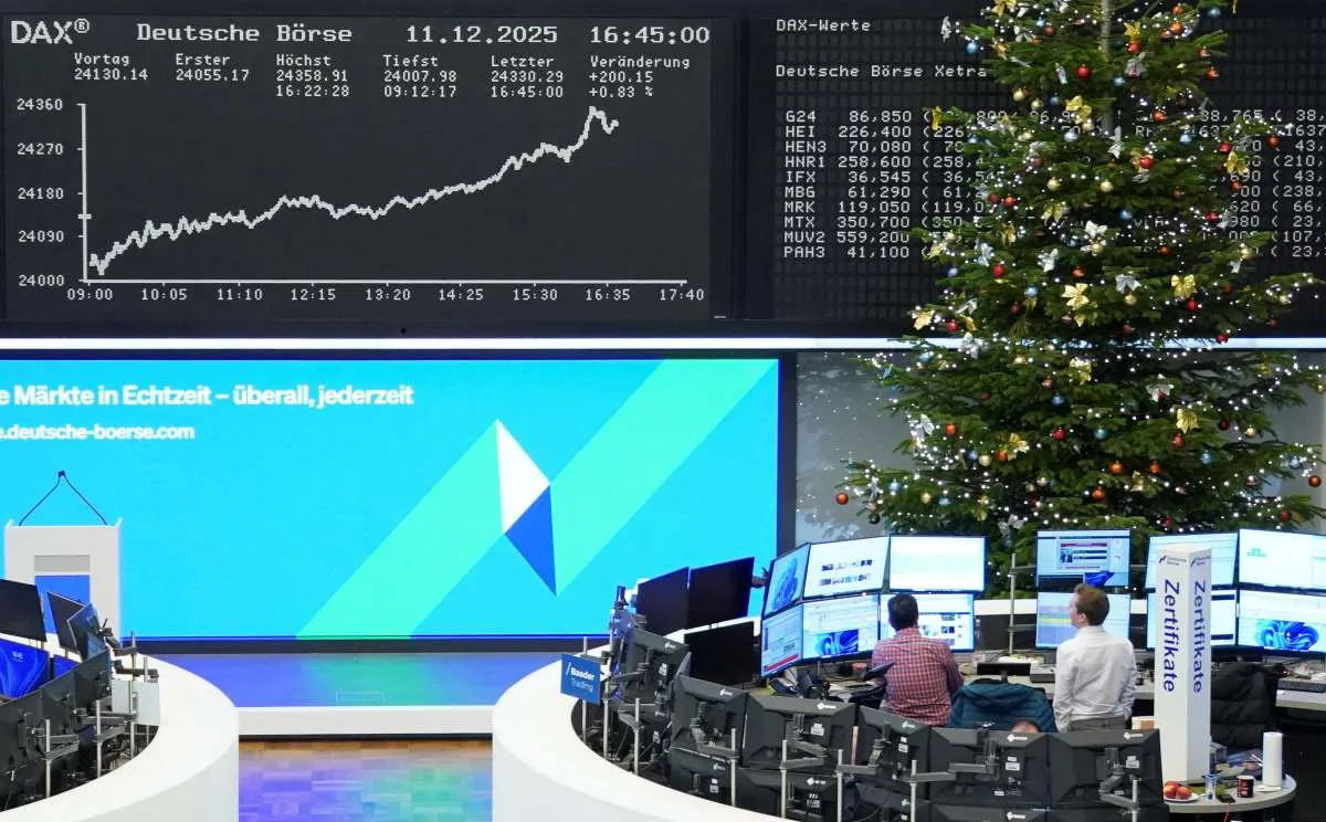 ECB Tahan Suku Bunga, Naikkan Proyeksi Pertumbuhan dan Inflasi