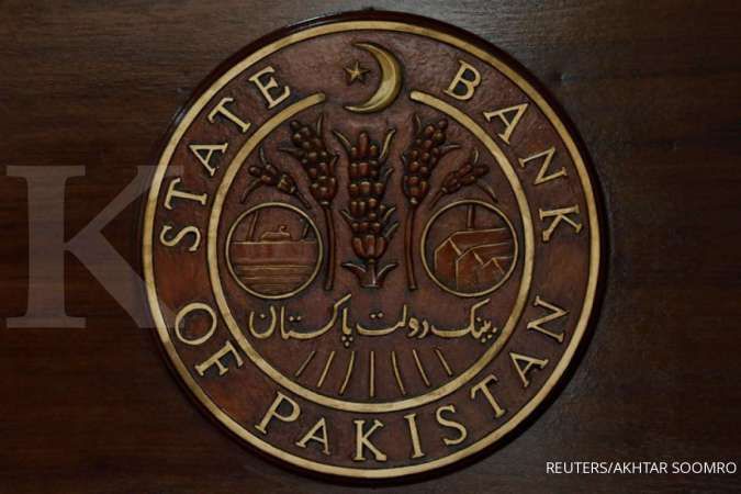 Pakistan Central Bank Cuts Key Rate by 100 bps