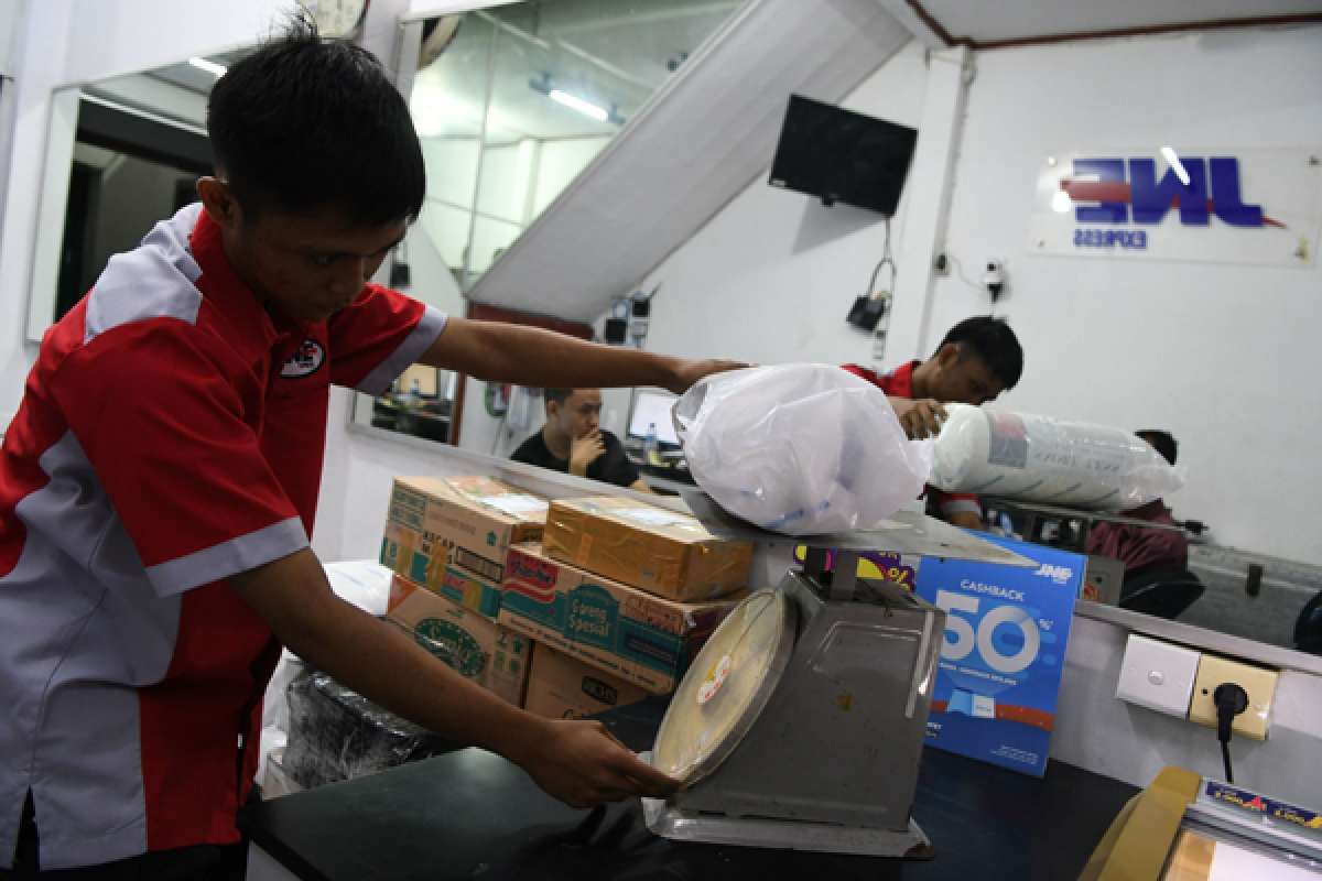 Bukan Pemerintah Tapi Platform E-commerce yang Menanggung Ongkos Kirim Belanja Online
