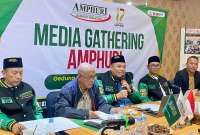 Ekosistem Travel Umrah Lokal Tertekan, AMPHURI Minta Diplomasi dengan Saudi