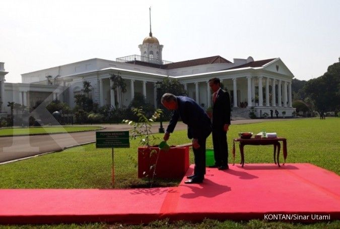 Jokowi mengenang saat diajak ngebut oleh Mahathir dengan Proton