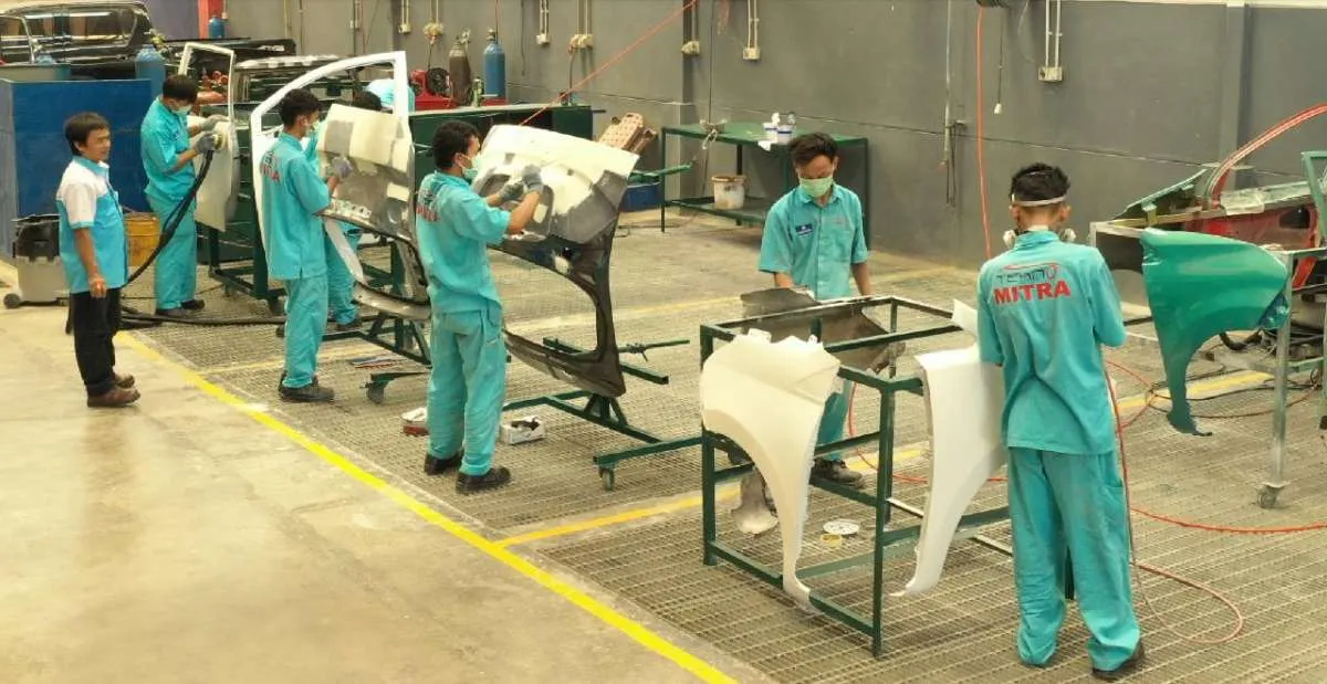 Wow, Bengkel Tekno Body Repair janjikan garansi hasil pengecatan seumur hidup