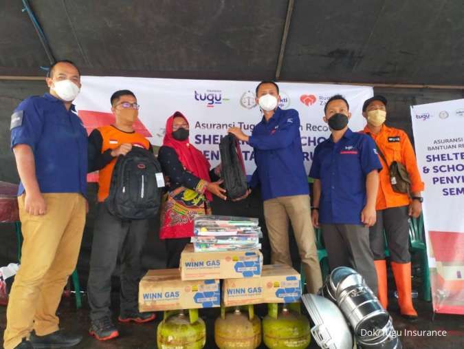 Tugu Insurance dan Rumah Zakat Berikan Bantuan Donasi bagi Korban Erupsi Semeru