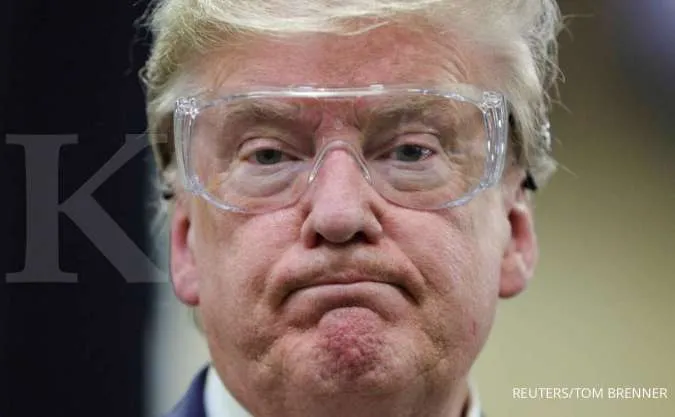 Trump Aides Weigh 20% Tariffs as Nervous World Awaits Trade War