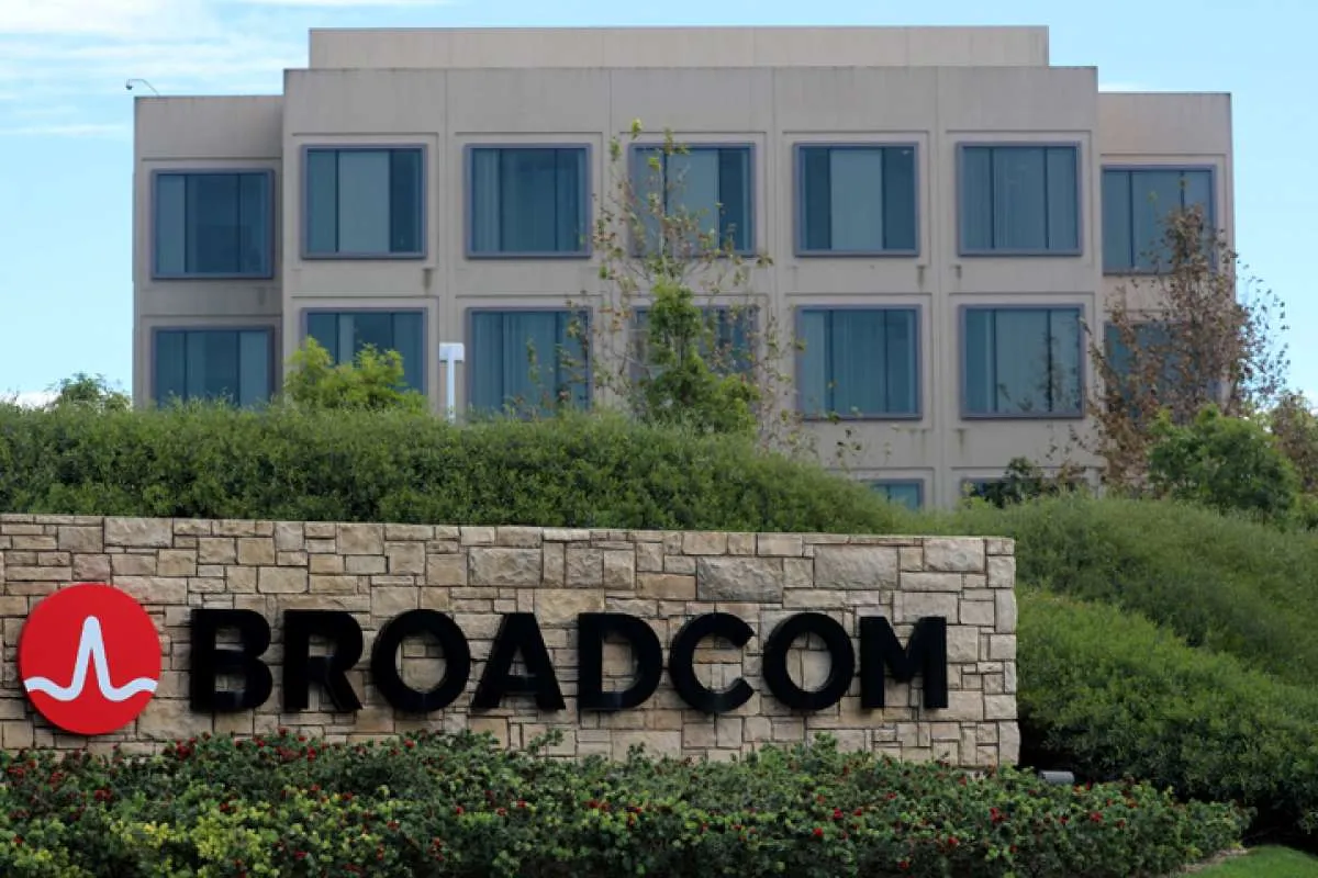 Broadcom Capai Valuasi US$1 Triliun Berkat Prediksi Melonjaknya Permintaan Chip AI