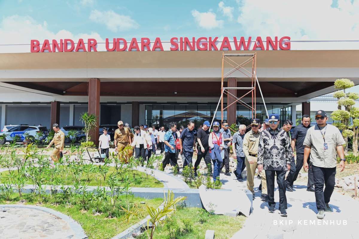 Pemkot Singkawang Pastikan Akses Jalan Utama Menuju Bandara Tuntas