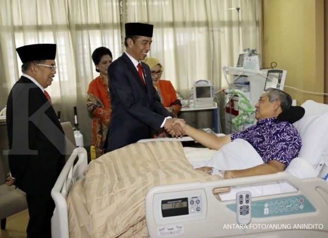 Presiden Jokowi jenguk SBY di RSPAD