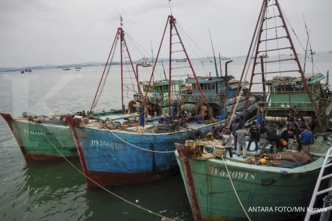 Notorious fishermen caught in Indonesia after years of international pursuit