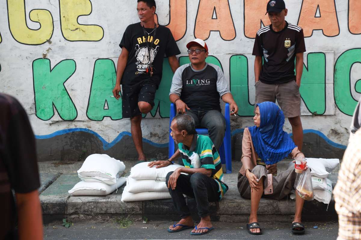 Ekonomi RI Melambat dan Kualitas Menurun, Bansos Beras & BSU Relevan Jadi Penyelamat?