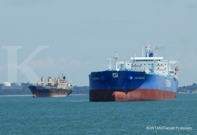 Pertamina angkut minyak dengan kapal sendiri