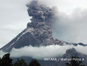 Diserang debu vulkanik, Adisucipto kembali tutup