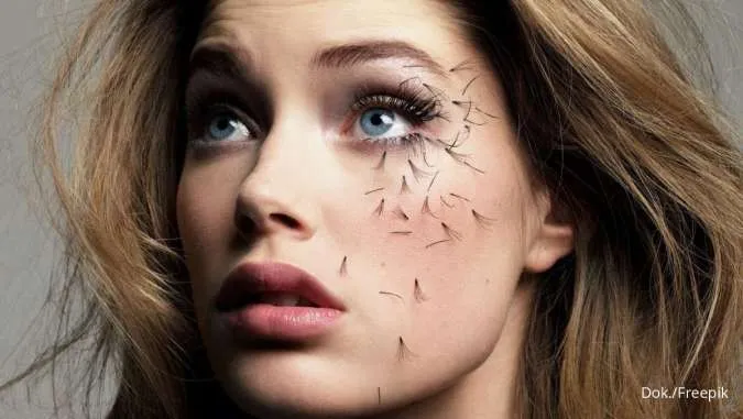 5 Kebiasaan yang Menyebabkan Bulu Mata Rontok, Termasuk Tidur Pakai Maskara