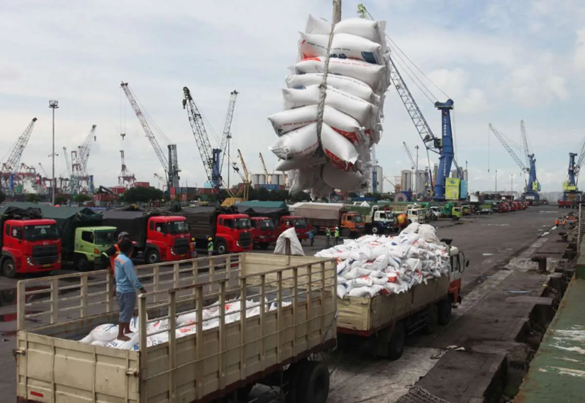 Penuhi Kebutuhan Pangan, Badan Pangan Nasional Kirim 800 Ton Beras ke NTT