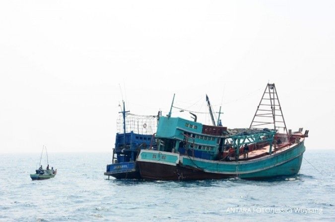 Kapal Pengawas KKP kembali tertibkan 21 rumpon ilegal milik nelayan Filipina