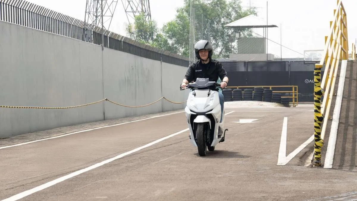 Arsjad Rasjid, Dirut Indika Energy&Purbaja Pantja, CEO ALVA Tinjau Pabrik Motor ALVA 