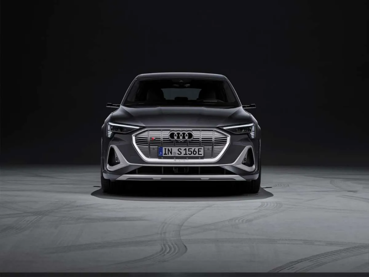 Pertama di dunia, Audi rilis mobil listrik dengan tiga mesin sekaligus