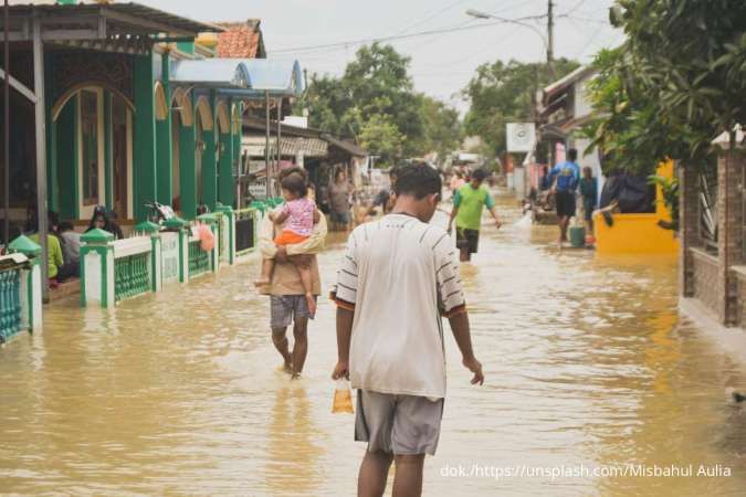 Waspada Leptospirosis saat Banjir: Kenali Gejala, Pencegahan, dan Pengobatannya