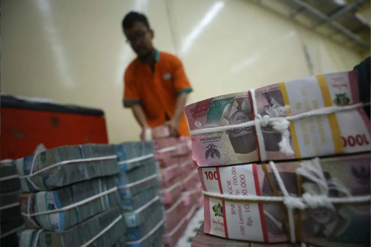 Pinjaman Industri Pindar Tembus Rp 82,59 T, Simak Daftar Pinjol Resmi OJK Juli 2025