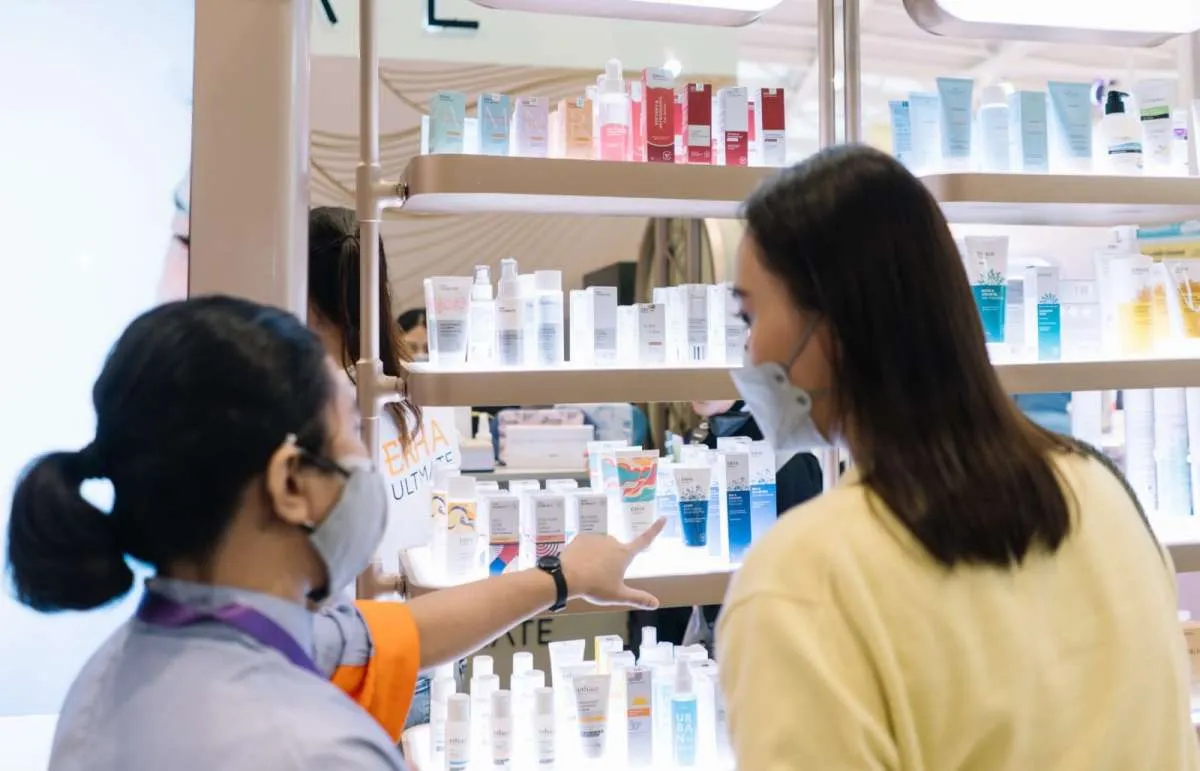 Rayakan HUT ke-24, ERHA Hadirkan Perawatan Kulit Gratis di Pusat Perbelanjaan