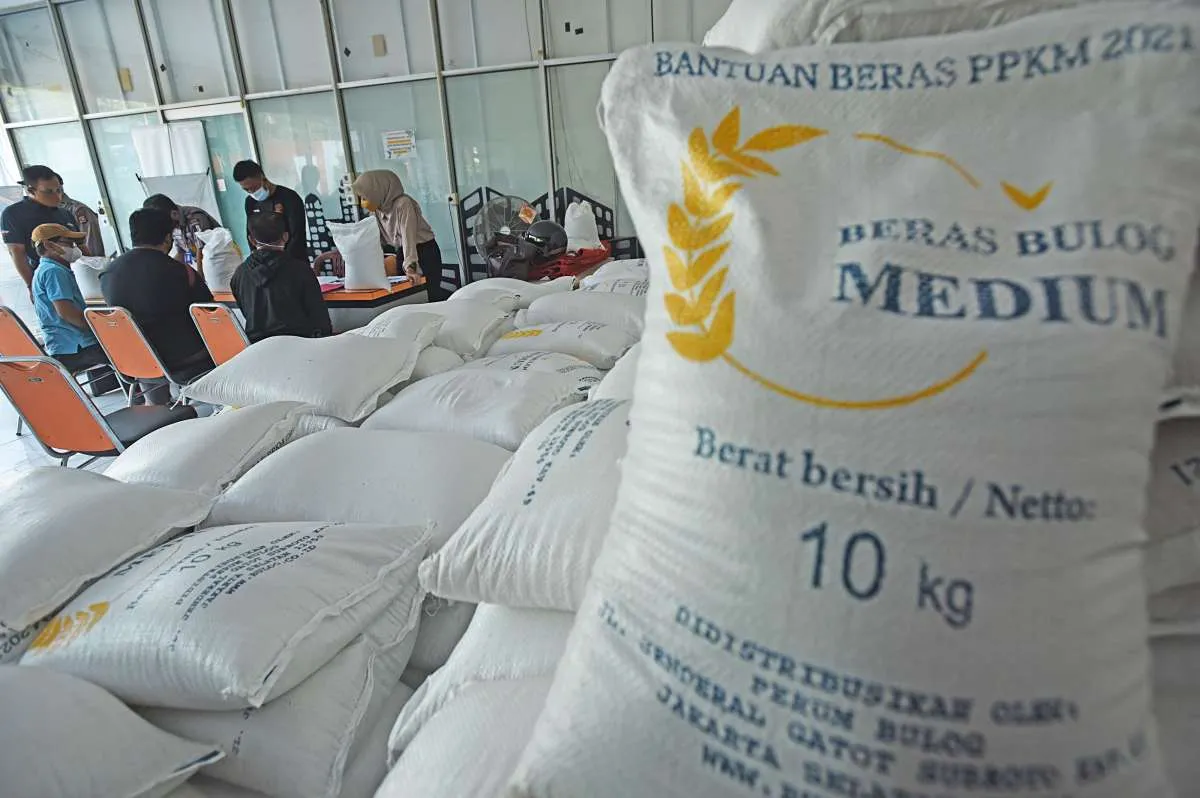 Hari Ini, Pemerintah Bagi-Bagi Beras Tahap 2 kepada 21.353 Juta KPM