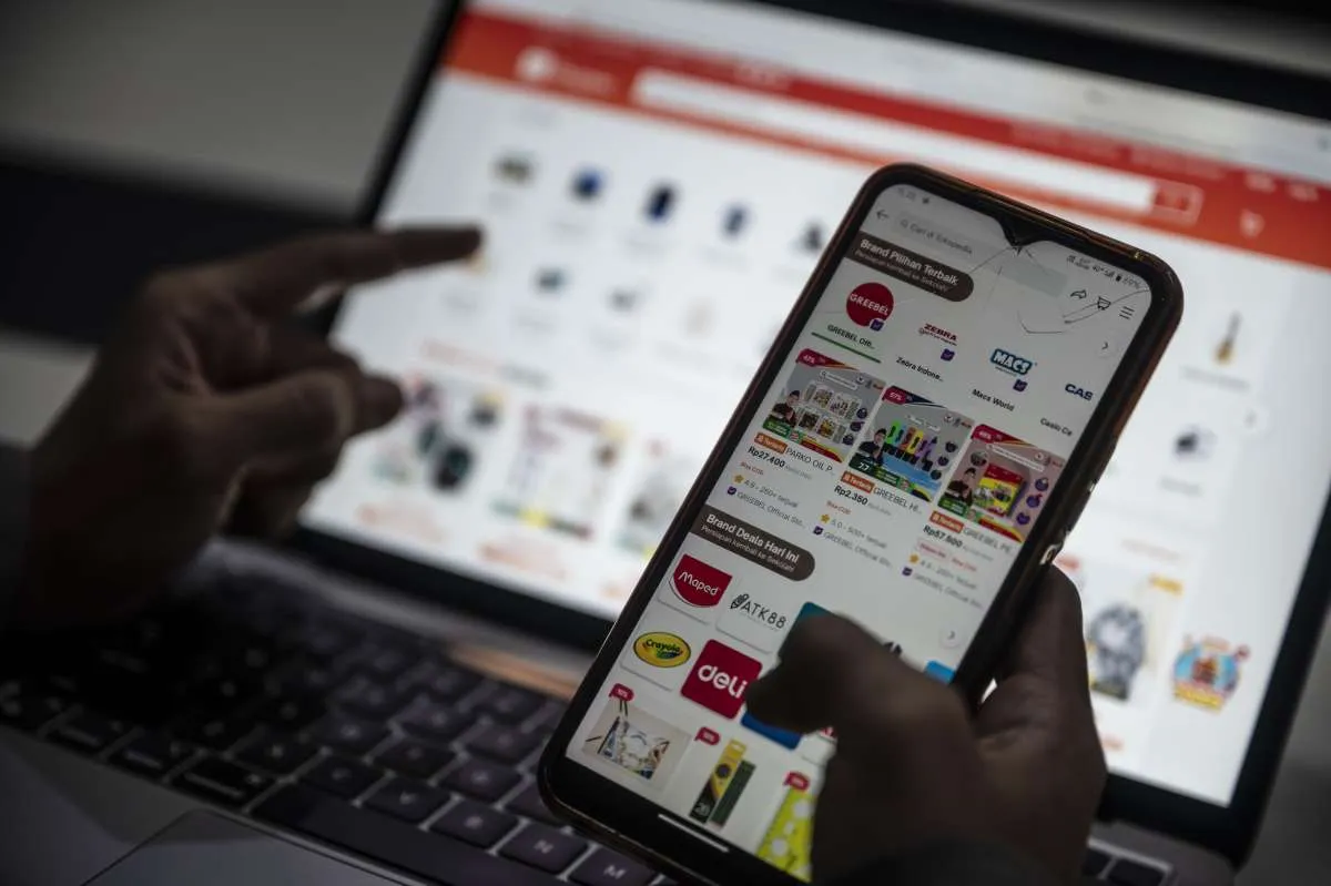 Pemungutan Pajak E-Commerce Ditunda Sementara