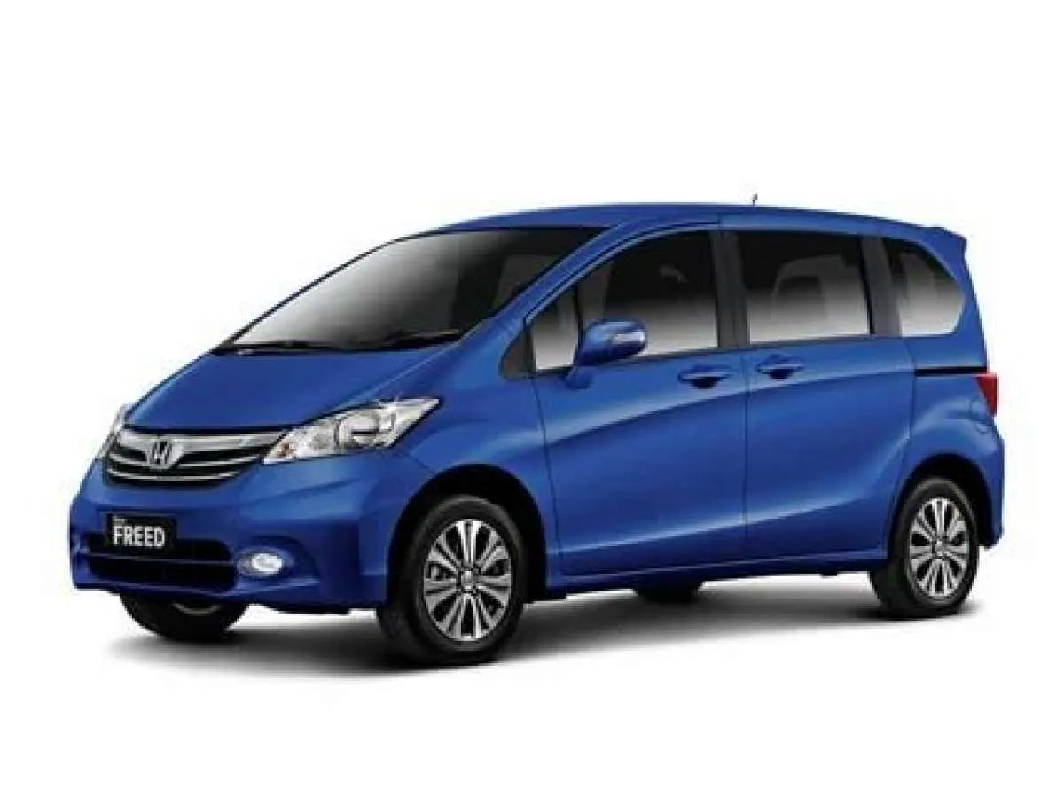 Cek harga mobil bekas Honda Freed 2015, makin murah di bulan September 2021