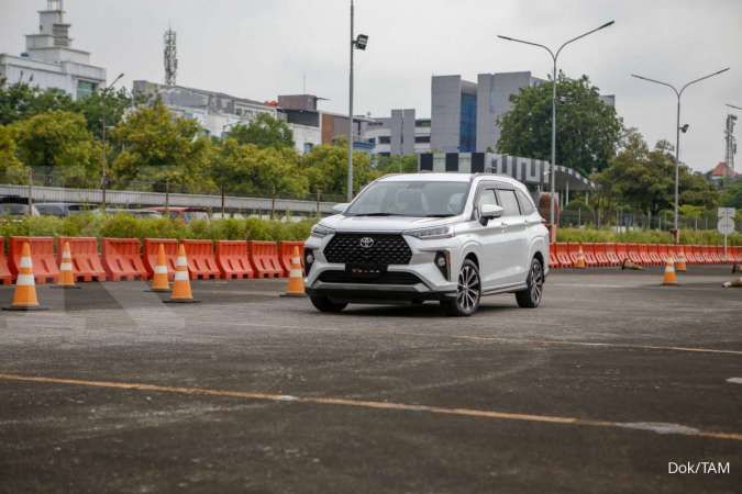 Penjualan Toyota Veloz Hybrid Melejit, Peta LMPV Maret 2026 Berubah
