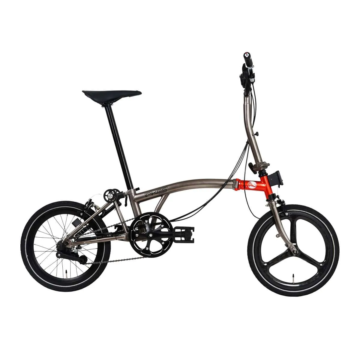 Baru lagi, harga sepeda lipat Element Pikes Gen 2 red grey edition cukup terjangkau