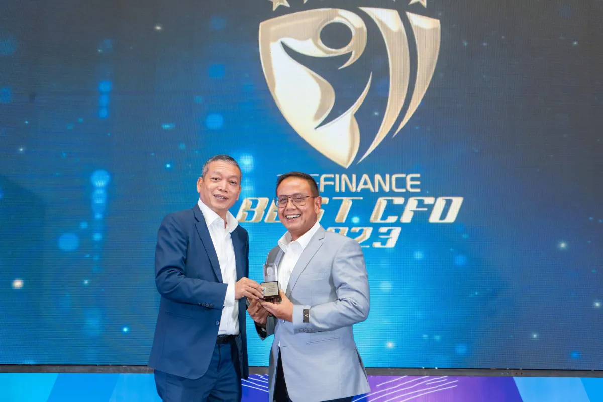 Direktur Keuangan & Strategi Bank DKI, Romy Wijayanto Kembali Raih Penghargaan