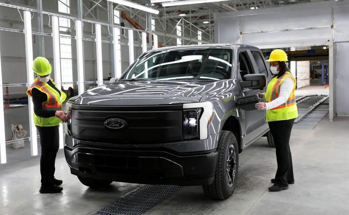 Ford Kucurkan Investasi Terbesarnya di Thailand Pada Pabrik Truk Ranger & SUV Everest