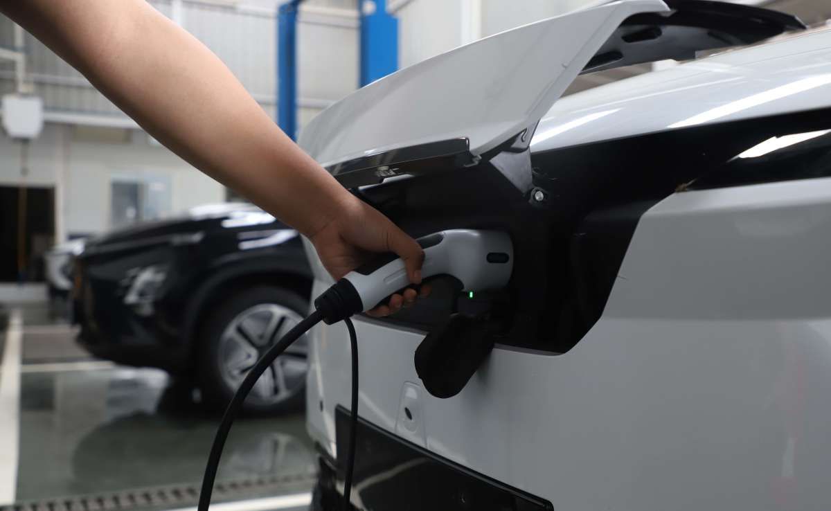 Investasi Gencar demi Turunnya Harga Mobil Listrik