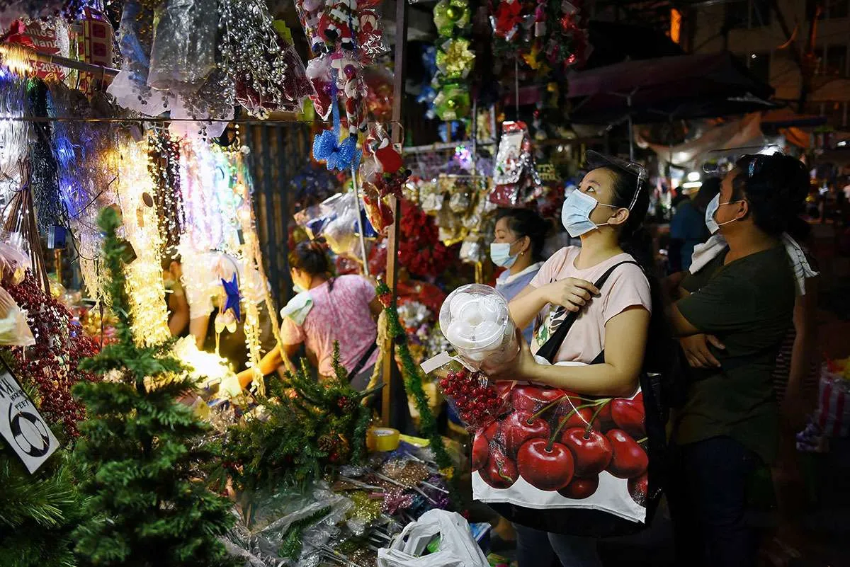 Termasuk Indonesia, Filipina akan segera izinkan turis asing masuk tanpa karantina