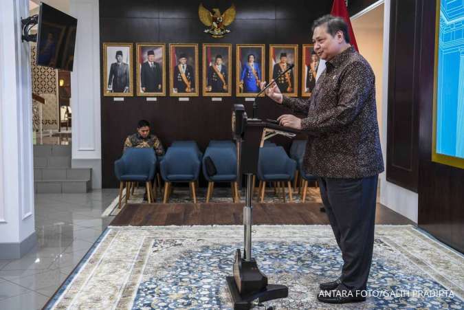 Jelang Hari Buruh, Airlangga Bakal Panggil Pengusaha Industri Padat Karya