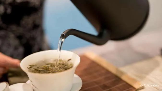 Apakah Efektif Minum Teh Jati Cina untuk Diet Menurunkan Berat Badan?