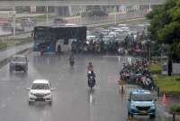 Hujan Amat Lebat Turun di Provinsi Ini, Cek Peringatan Dini BMKG Cuaca Besok (12/11)