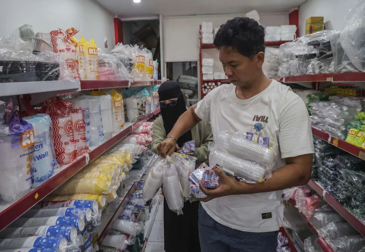 Pemerintah Siapkan Skema Khusus Redam Lonjakan Harga Plastik