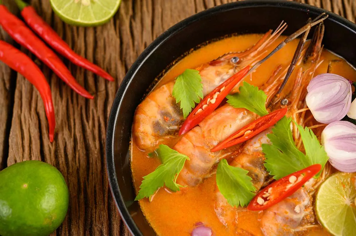 Thai Palace, Tempat Makan Mie Tomyam Enak Khas Thailand di Bandung