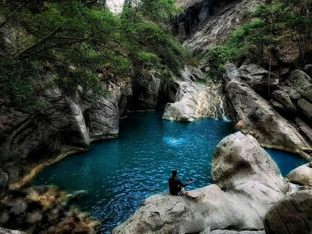 Tempat Wisata Bandung: Sanghyang Heuleut, Danau Purba yang Sajikan Pemandangan Indah