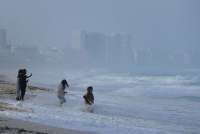 Taiwan Ditutup Jelang Terjangan Angin Topan Krathon