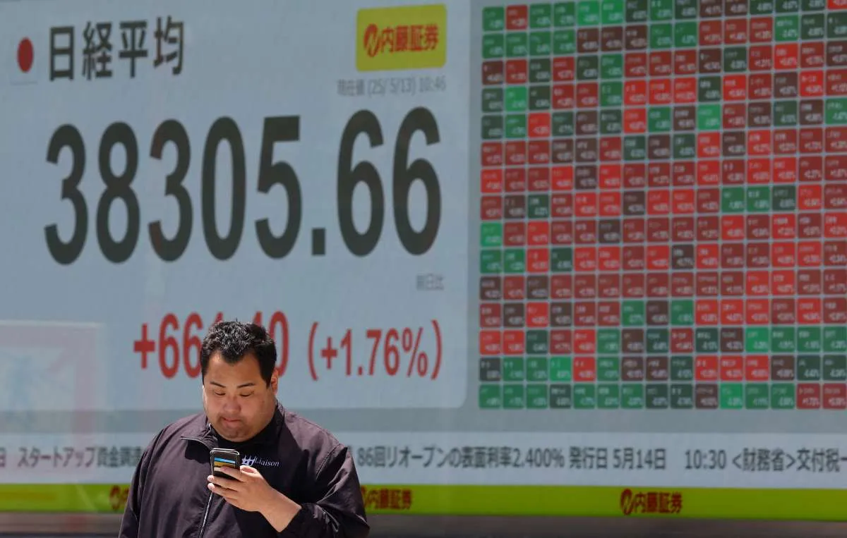 Bursa Asia Cenderung Menguat di Pagi Ini (1/7), Hanya Indeks Nikkei 225 yang Koreksi
