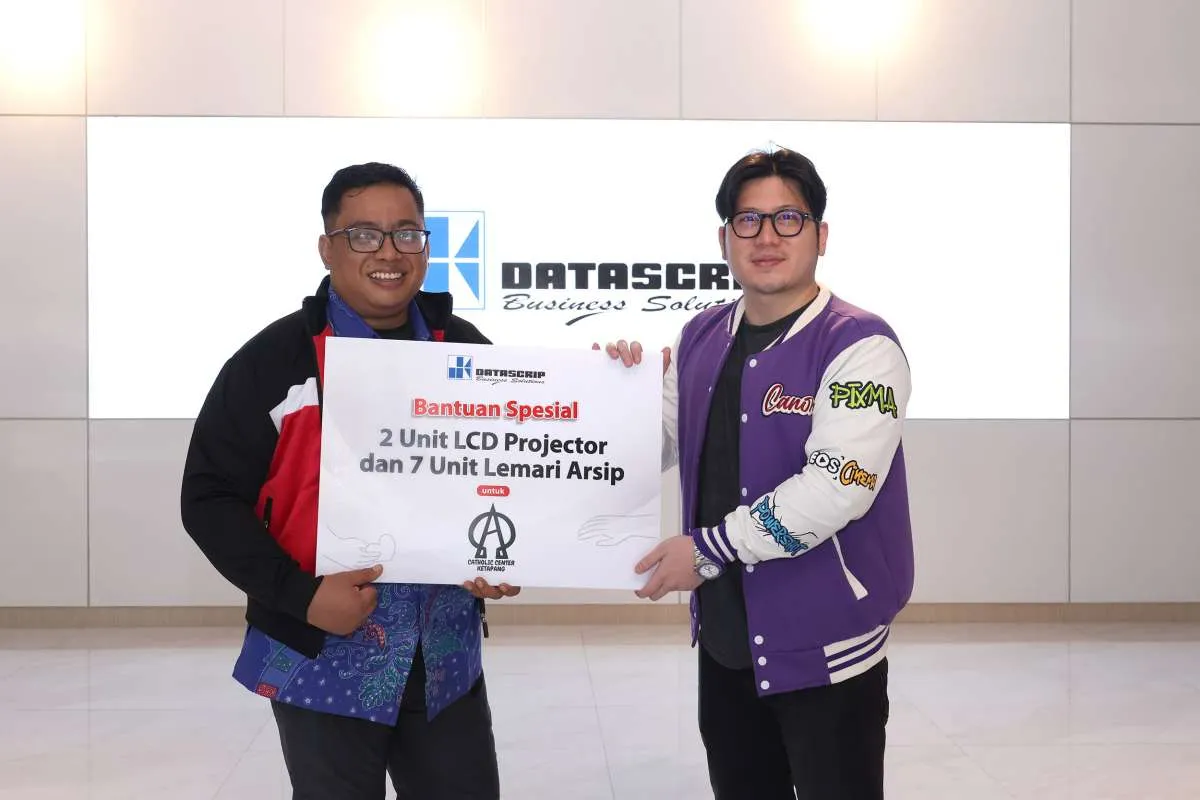 Dukung Pengembangan Karakter, Datascrip Beri Bantuan kepada Catholic Center Ketapang